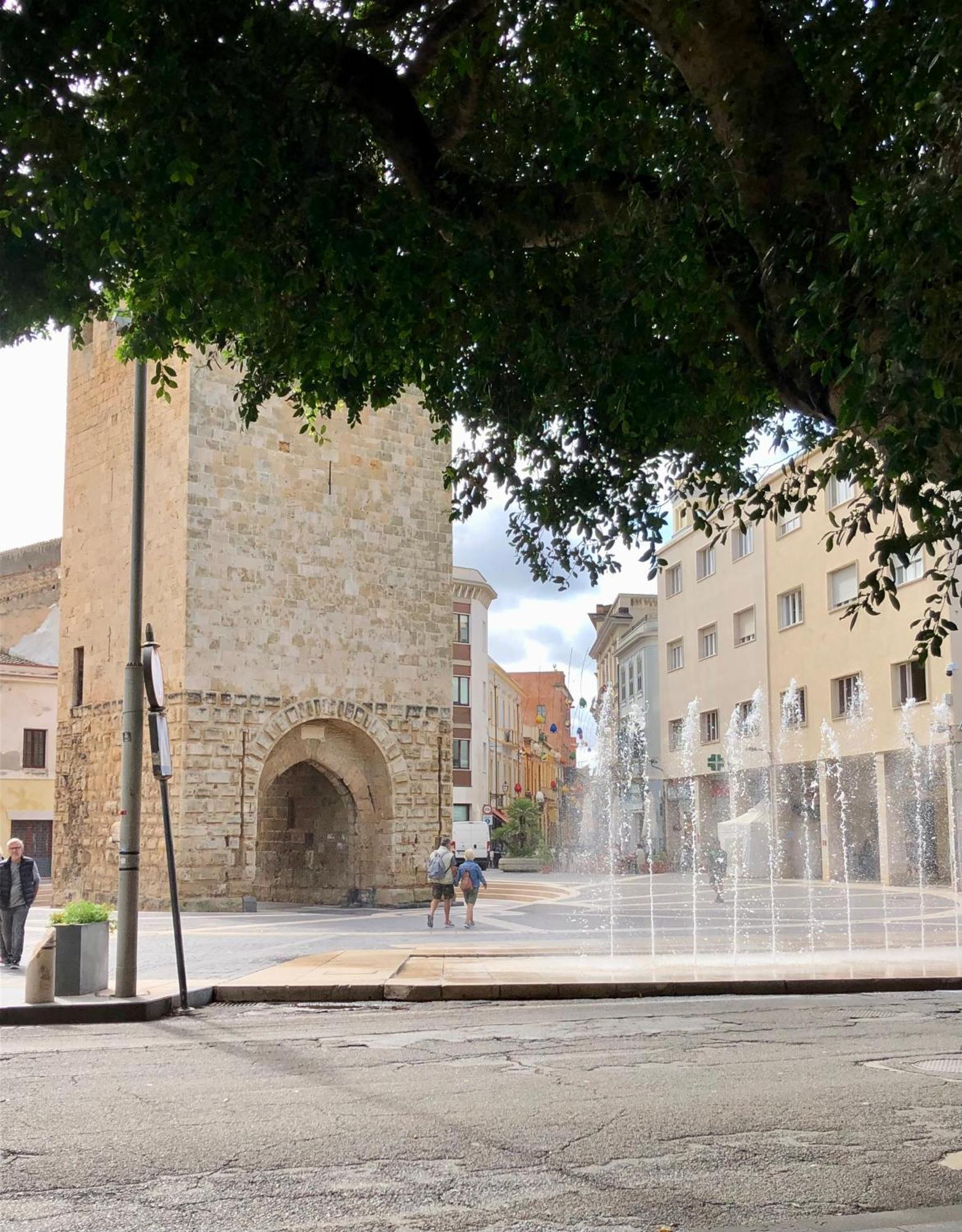 Casa Tirso Apartment Oristano Bagian luar foto