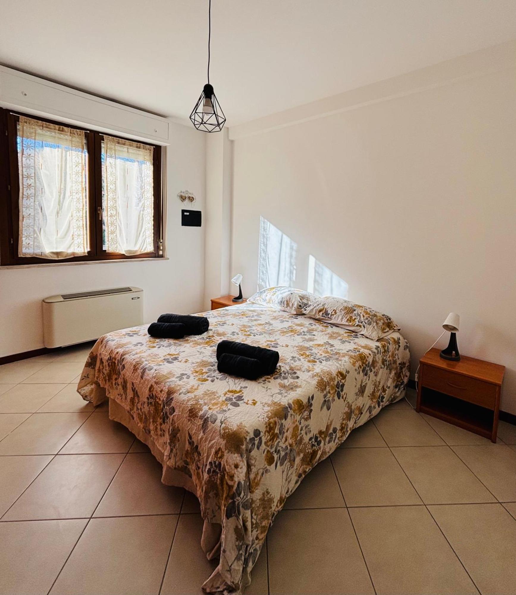 Casa Tirso Apartment Oristano Bagian luar foto